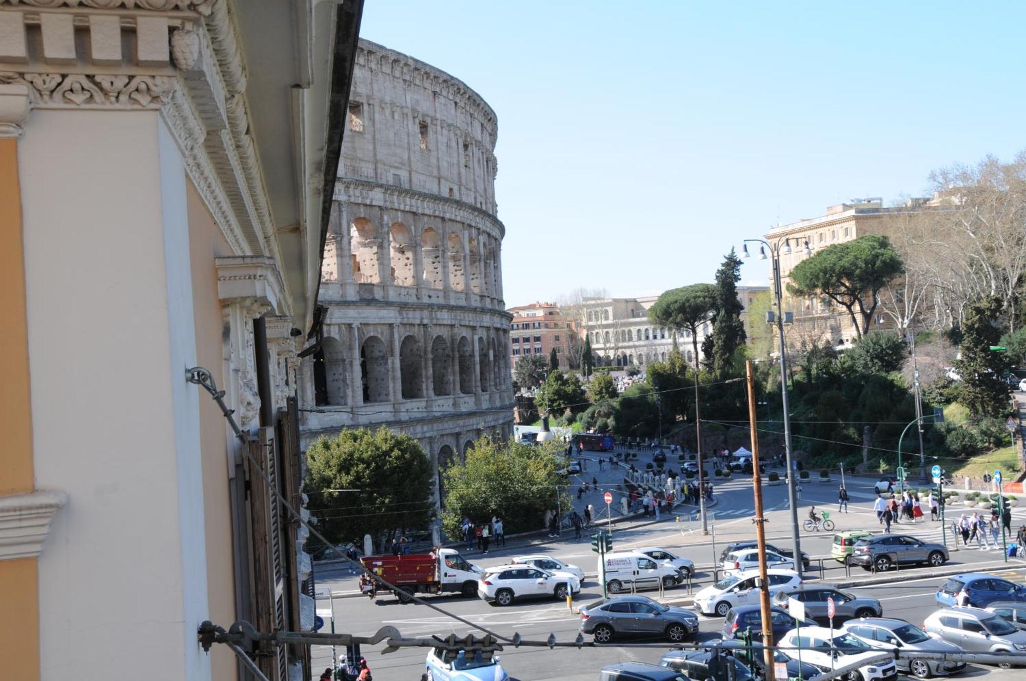 A Casa Di Lu, Al Colosseo - Guest House ローマ エクステリア 写真